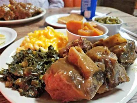Soul food milwaukee - Jerk chicken, ribs, smothered pork chops and catfish are among soul food options at new restaurant. By Sophie Bolich - Feb 27th, 2023 02:02 pm Get a daily rundown of the top stories on Urban Milwaukee